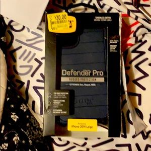 iPhone defender Pro OtterBox for I phone11